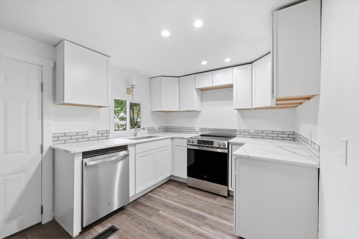 11717 N Freya St - Photo 10