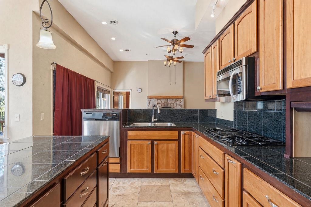 1112 S Highland Dr - Photo 13