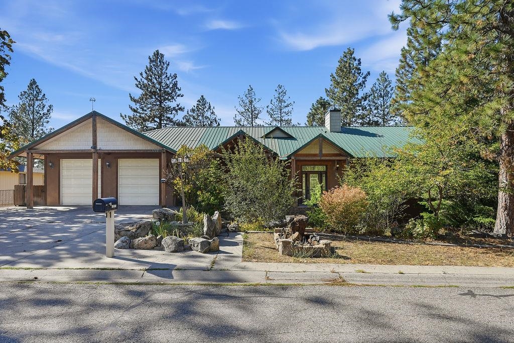 1112 S Highland Dr - Photo 2