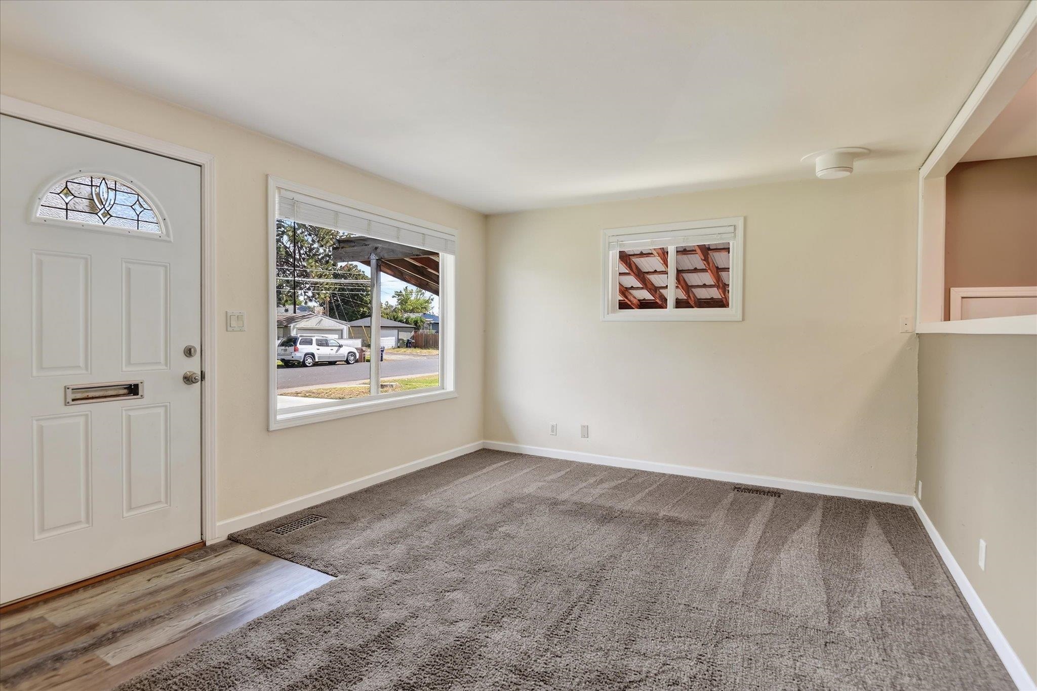 6123 N Cedar St - Photo 3