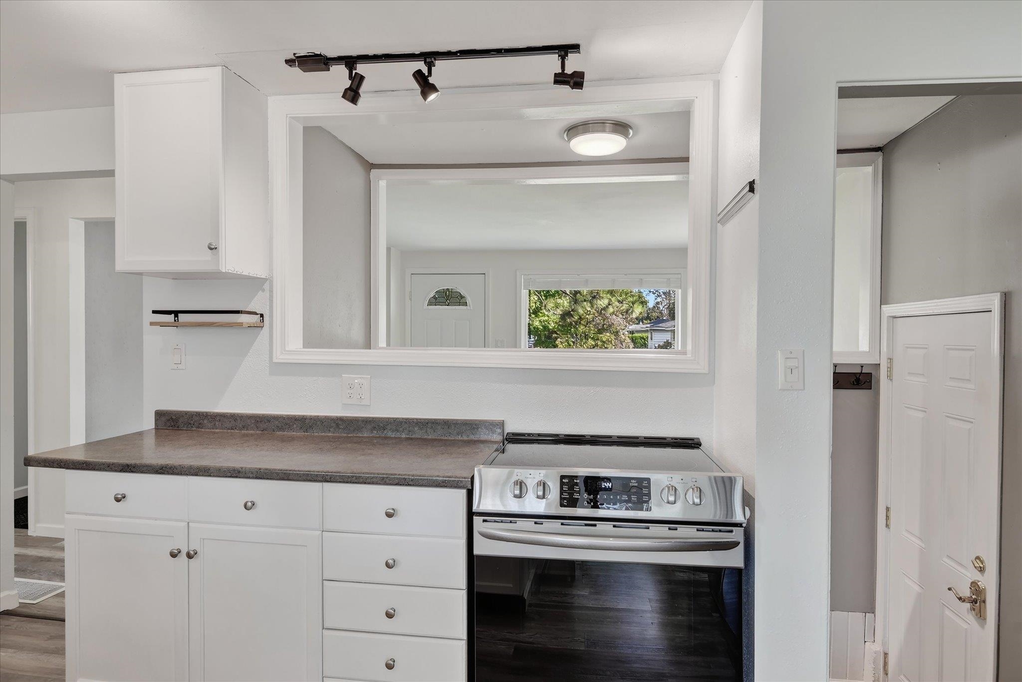 6123 N Cedar St - Photo 9