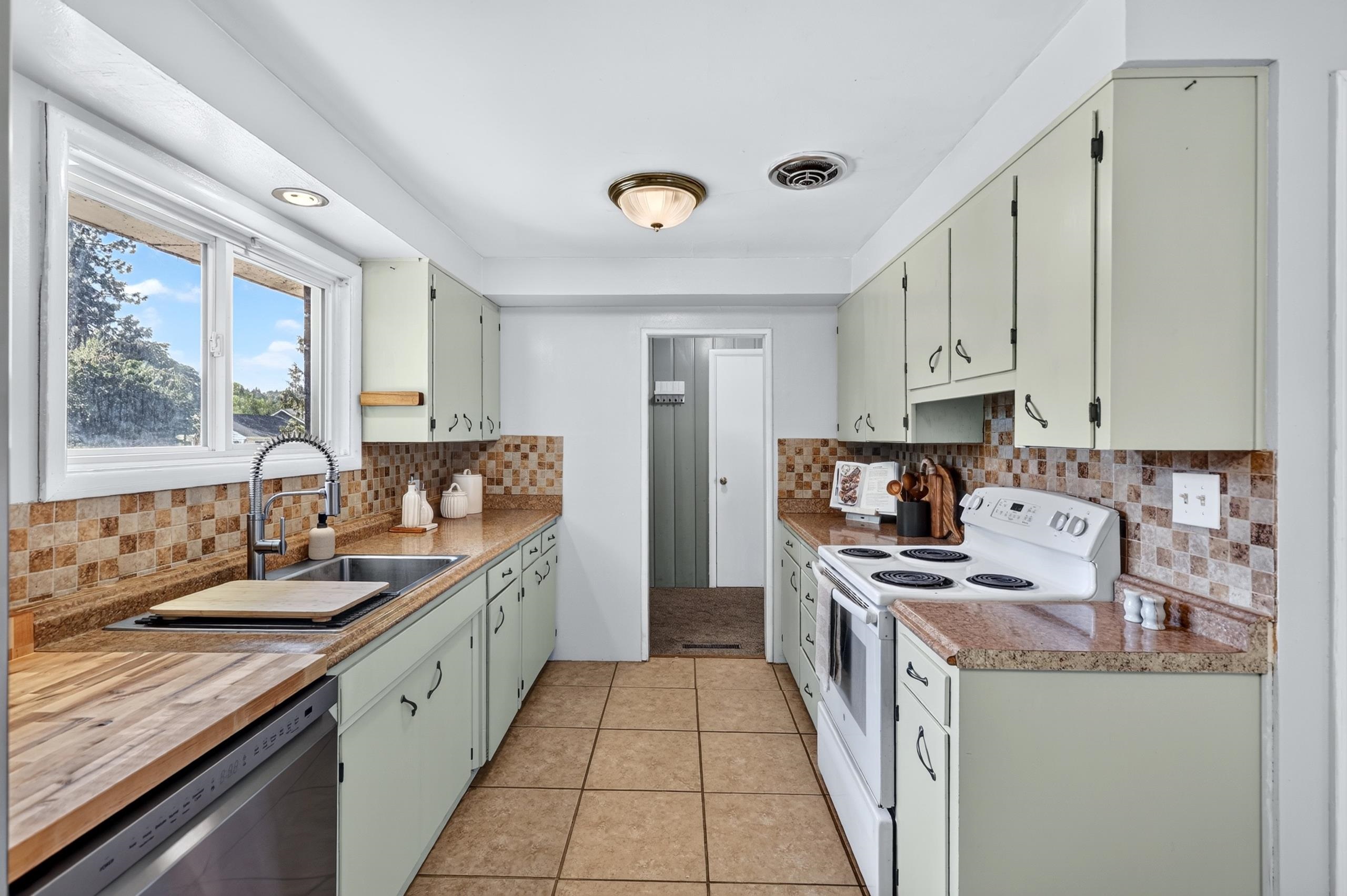 1625 E 8th Ave - Photo 24