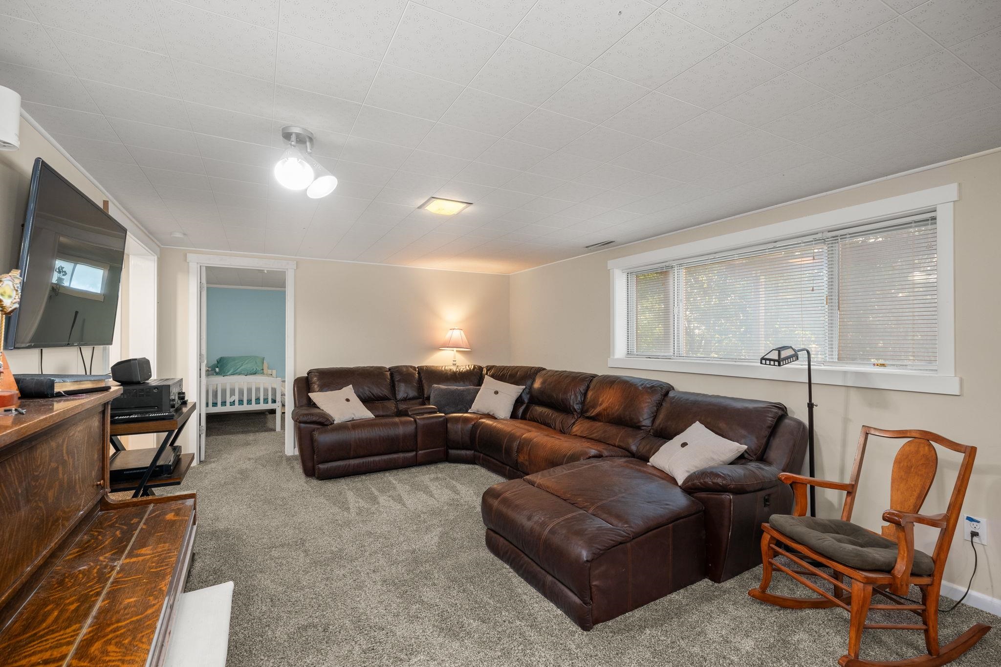 7925 N Scott Rd - Photo 18