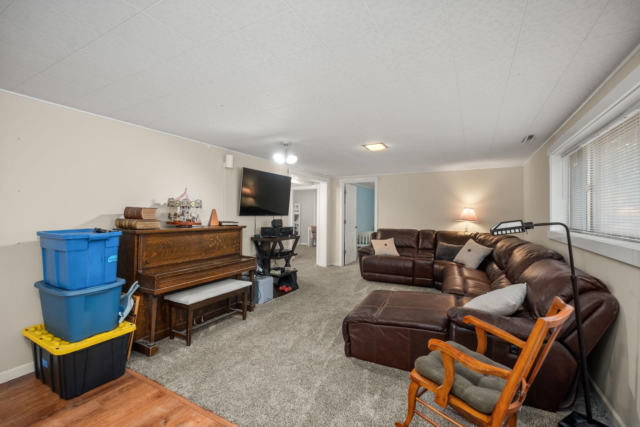 7925 N Scott Rd - Photo 19
