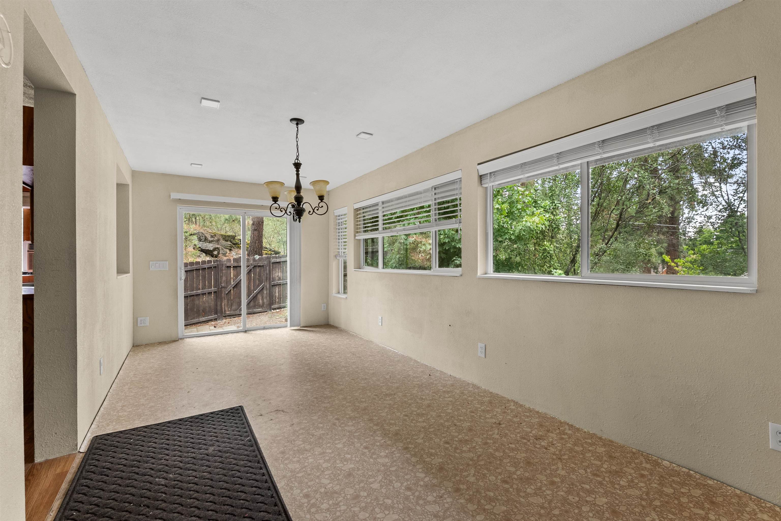 6007 E 12th Ave - Photo 16