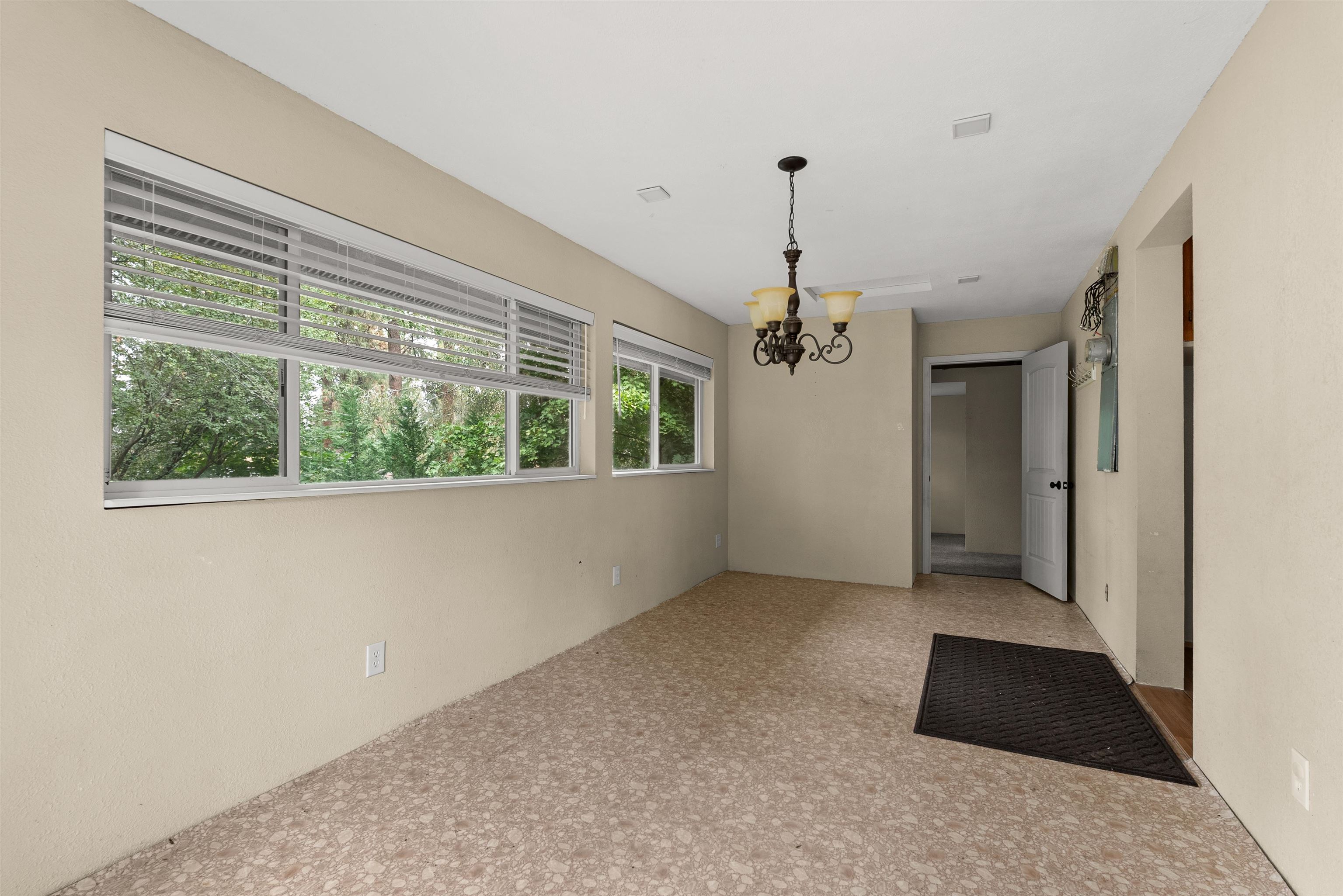 6007 E 12th Ave - Photo 17