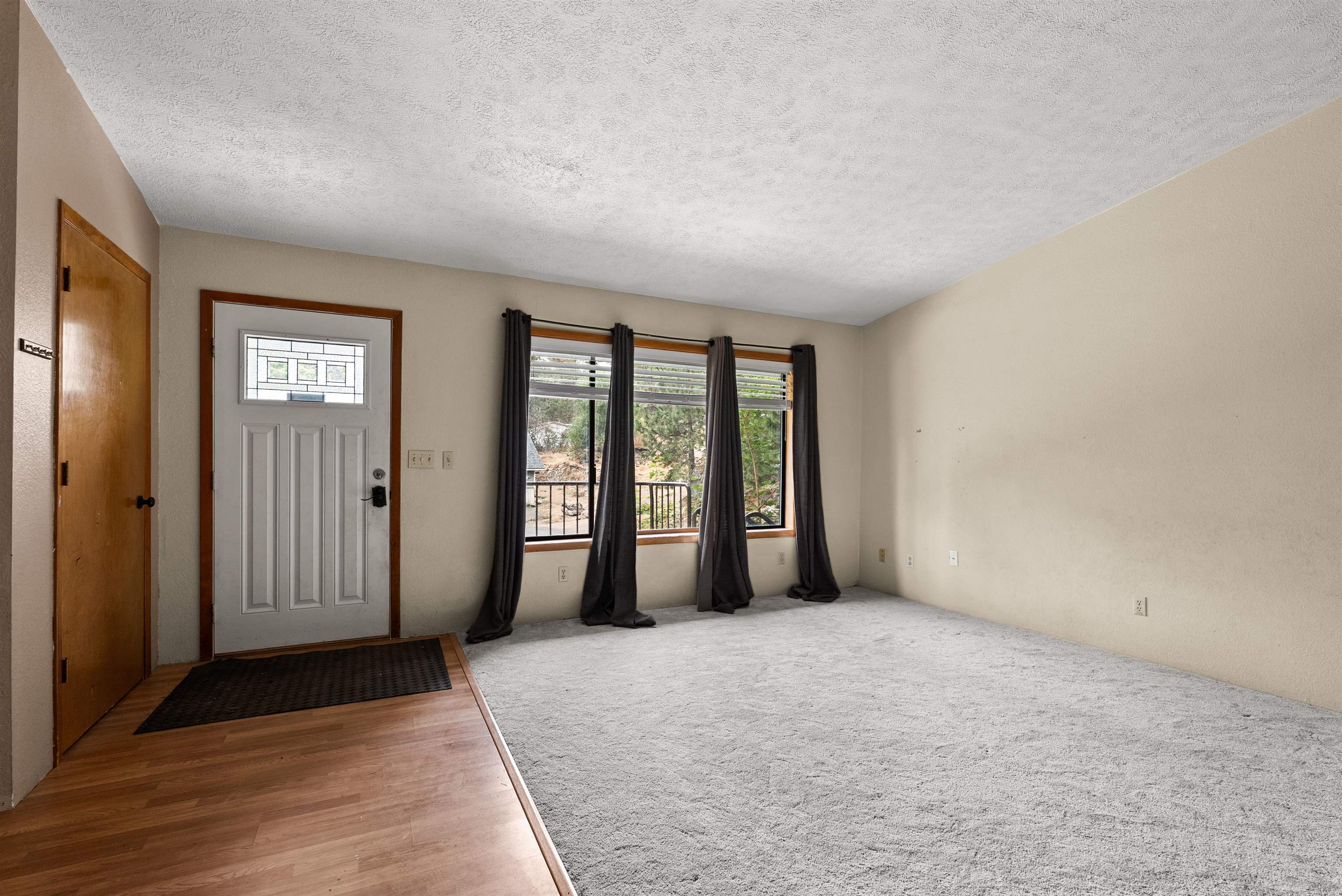 6007 E 12th Ave - Photo 8