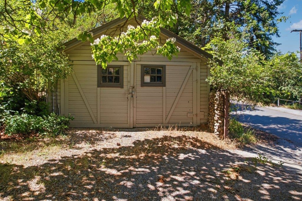 3570 E 11th Ave - Photo 38