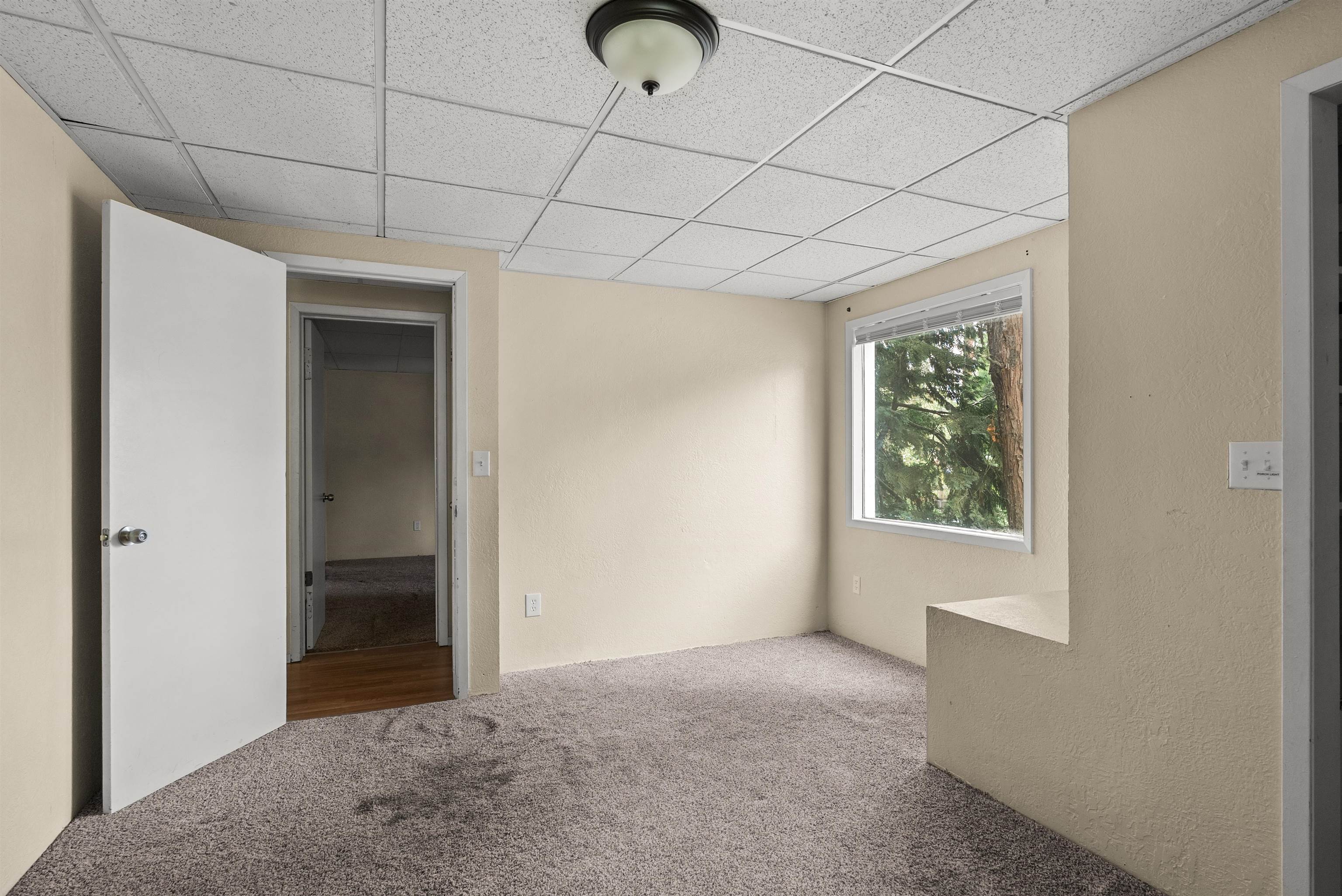 6007 E 12th Ave - Photo 35