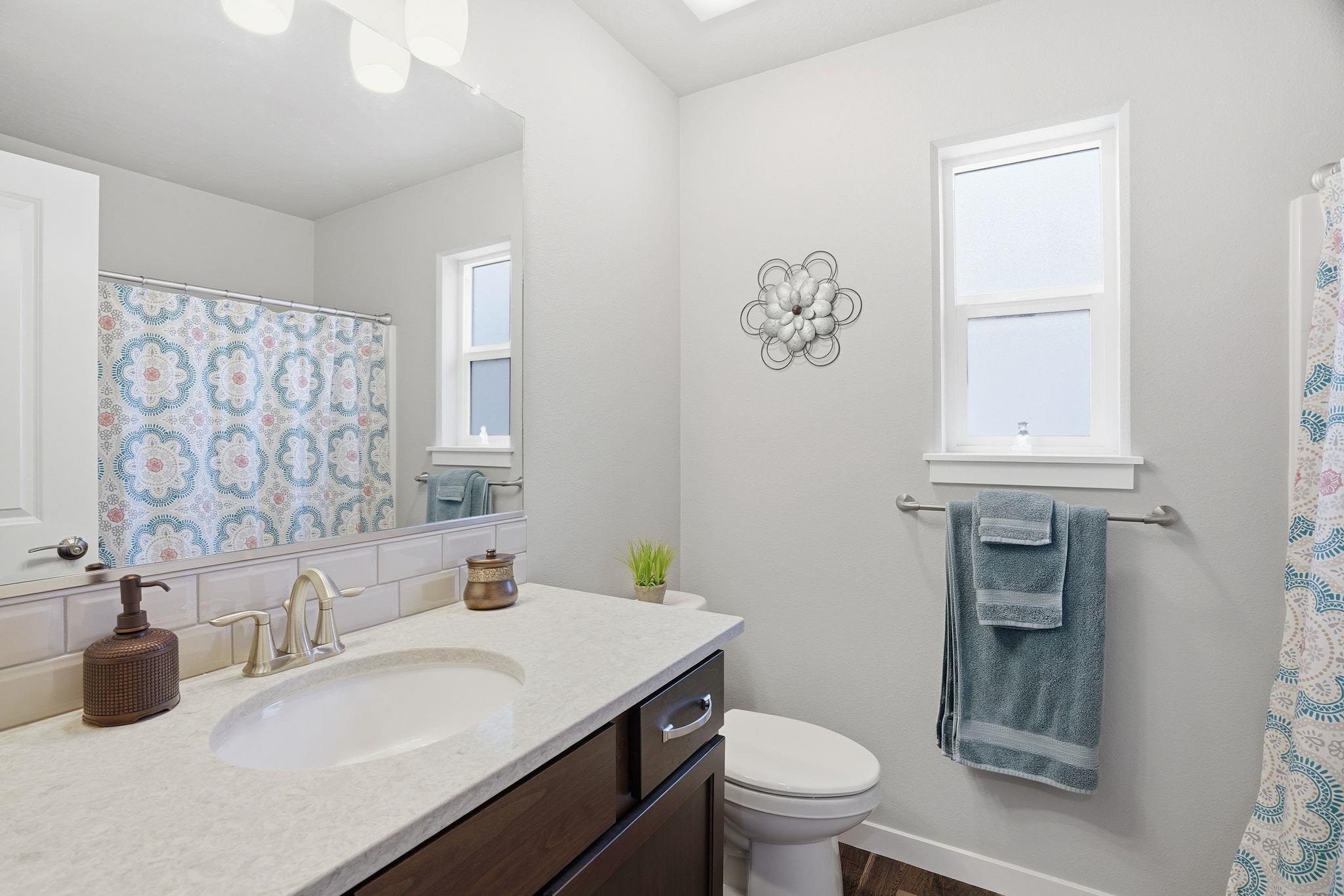 1625 N Holl Blvd - Photo 20