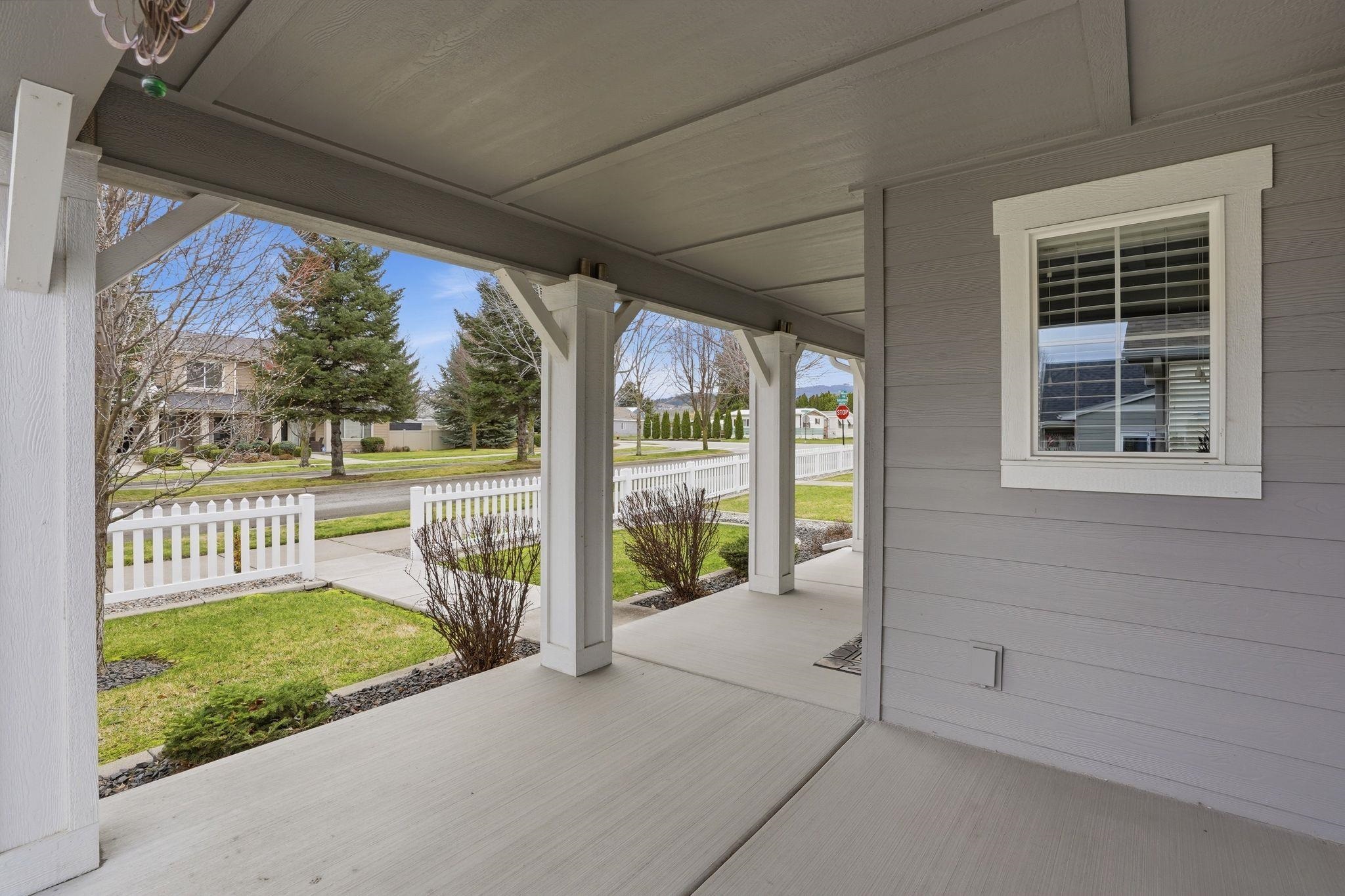 1625 N Holl Blvd - Photo 26