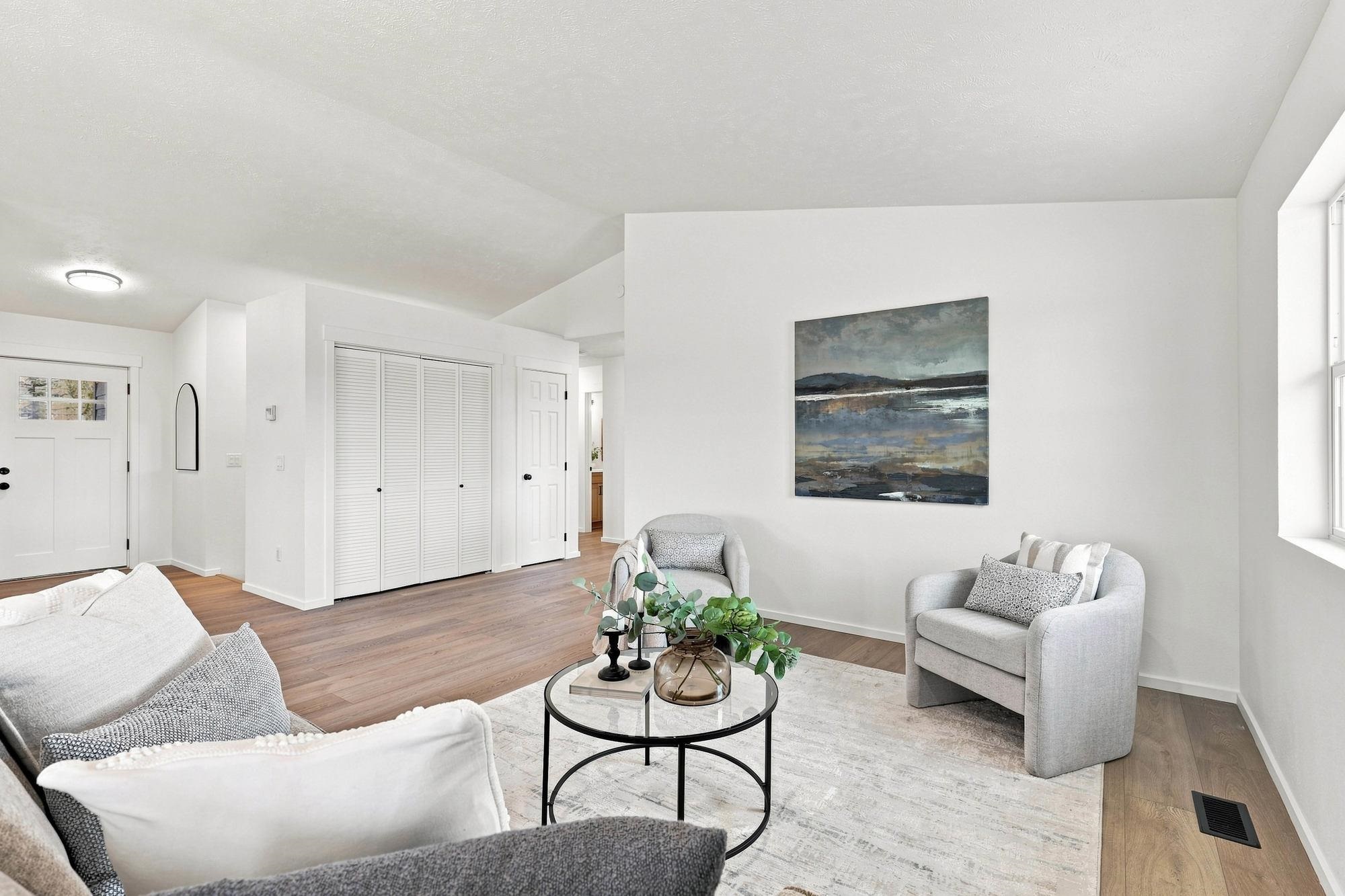 34911 N Arlington Rd - Photo 2