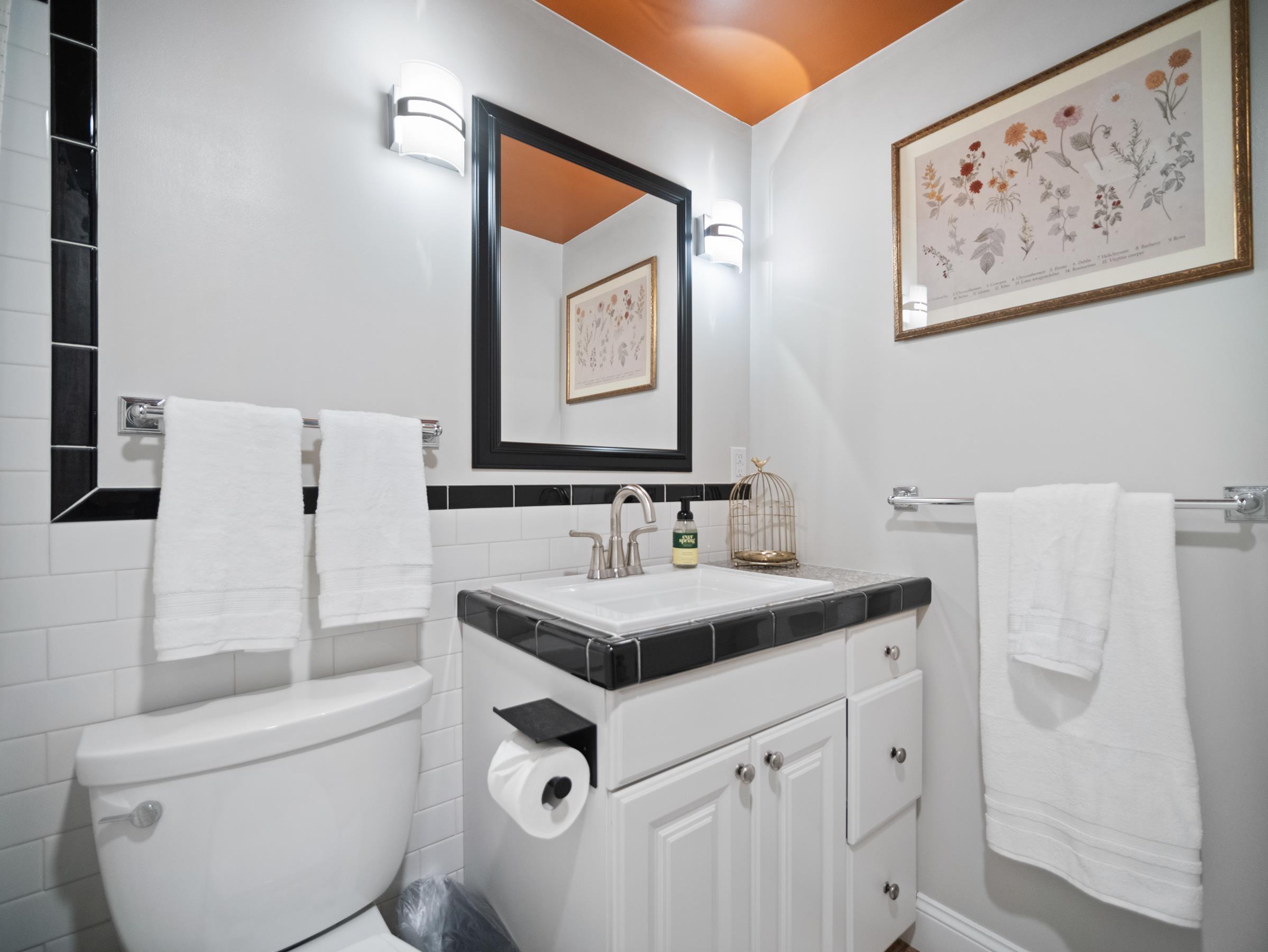 1109 S WALNUT St - Photo 12