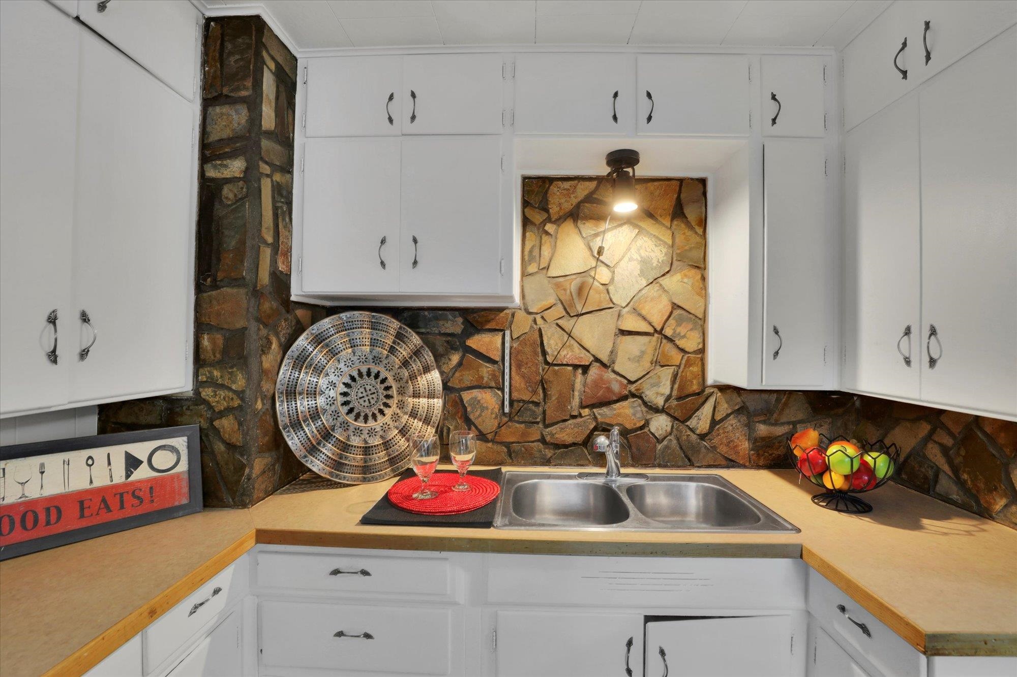 560 E Joseph Ave - Photo 7
