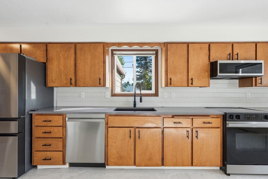 4903 N Elm St - Photo 11