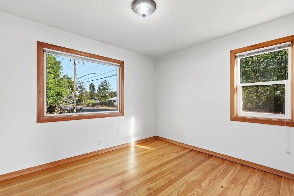 4903 N Elm St - Photo 19