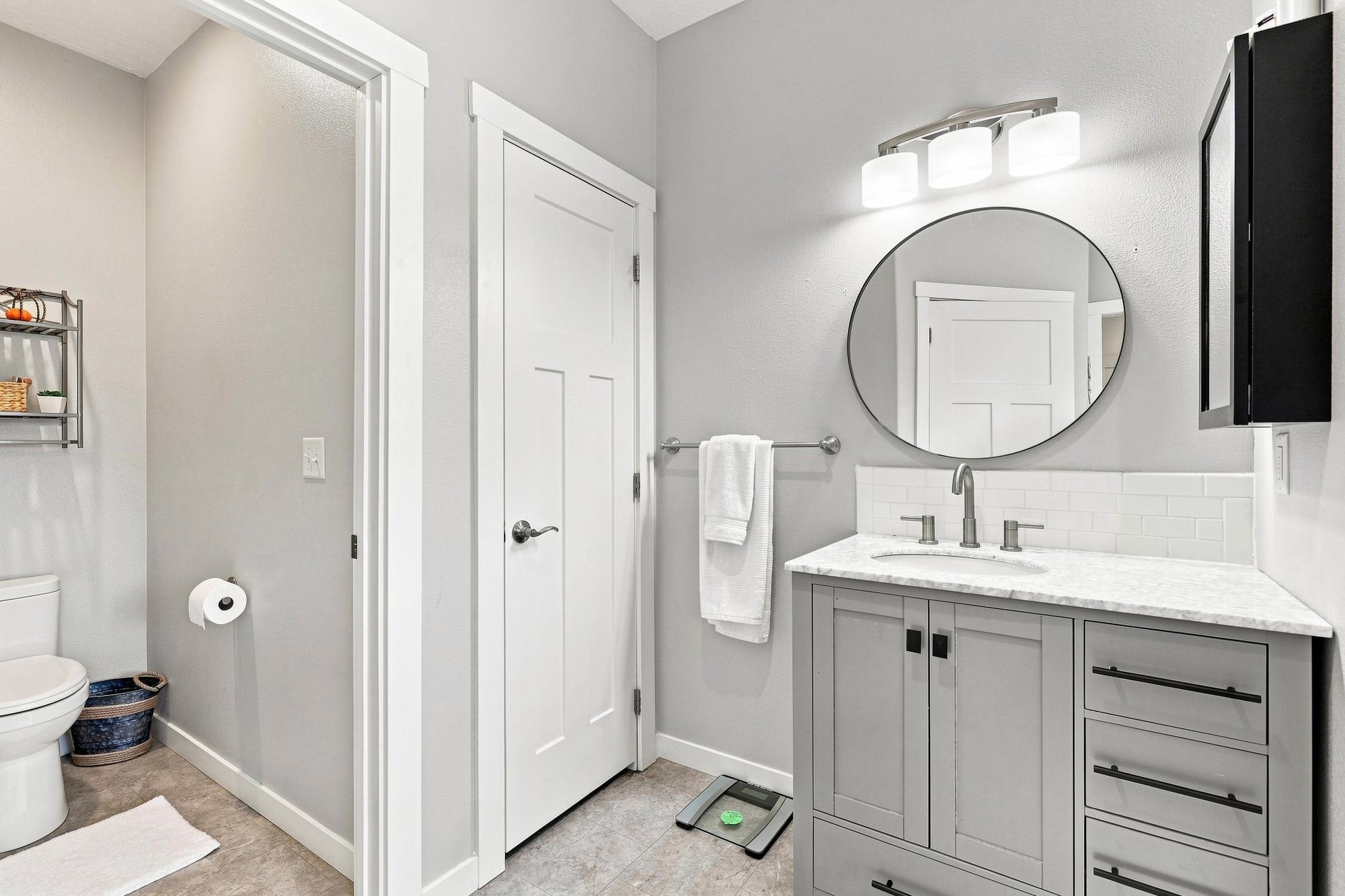 6329 N Thierman Rd - Photo 18