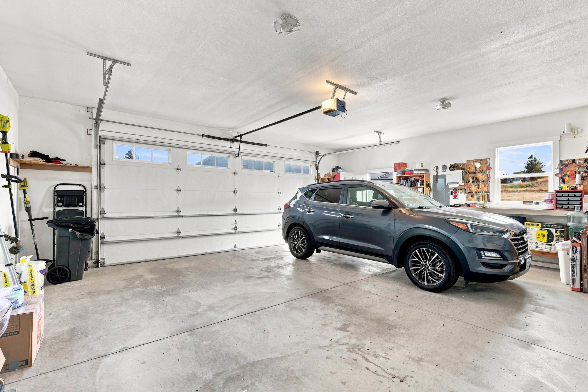 6329 N Thierman Rd - Photo 32
