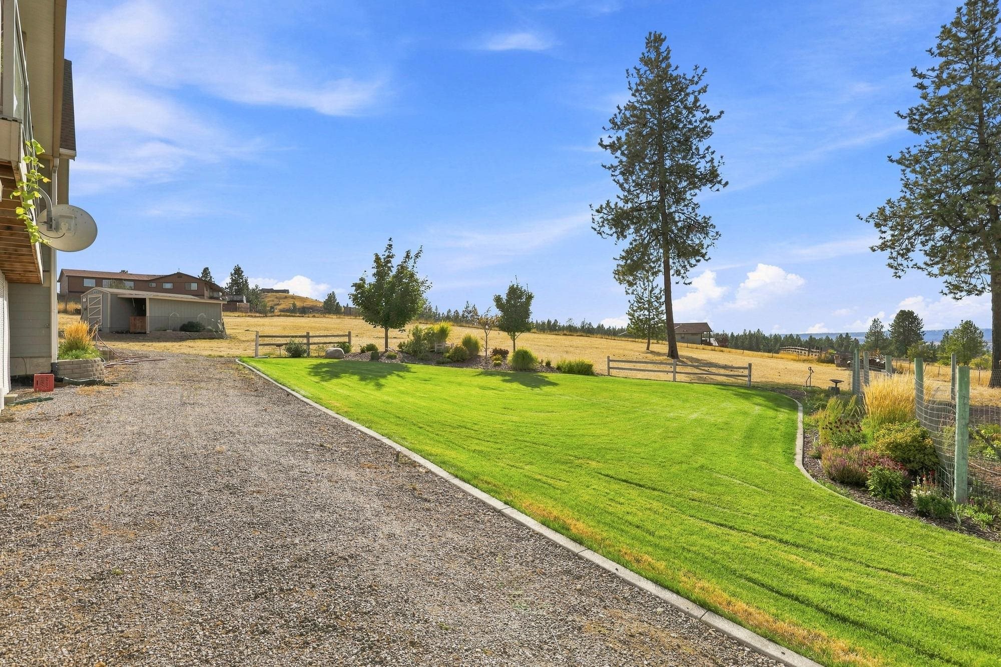 6329 N Thierman Rd - Photo 44