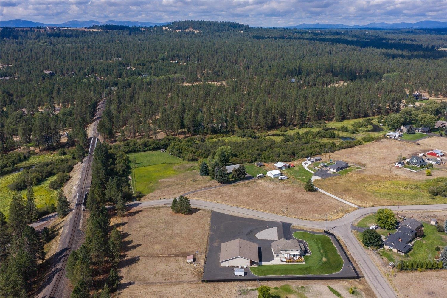 21808 NE Little Spokane Dr - Photo 35