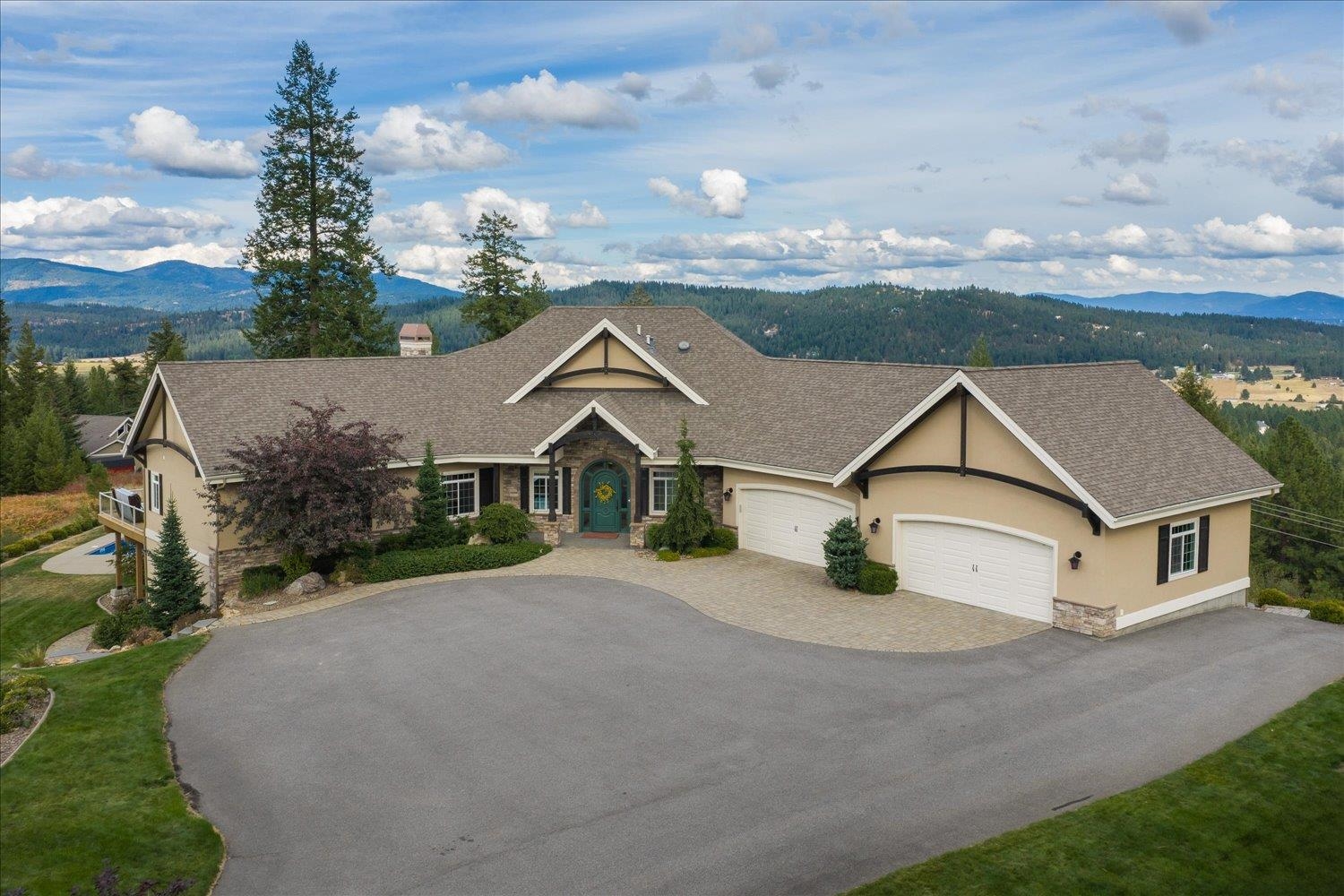 9910 N Elk Ln - Photo 1