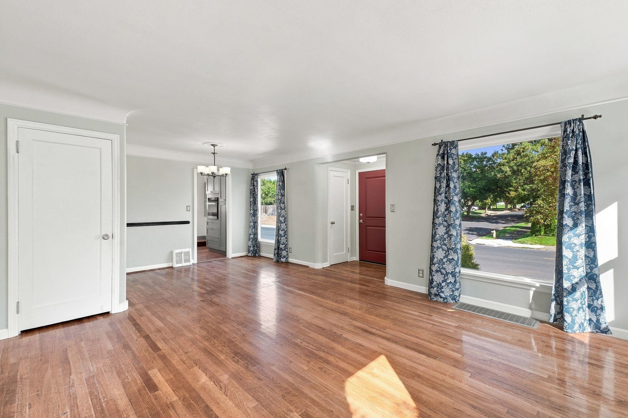 1221 W Garland Ave - Photo 7
