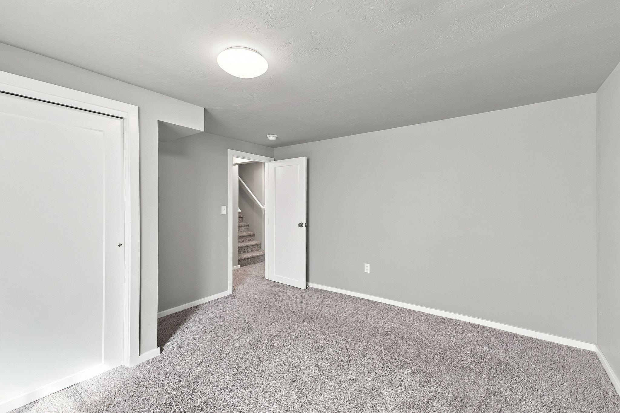 1221 W Garland Ave - Photo 26