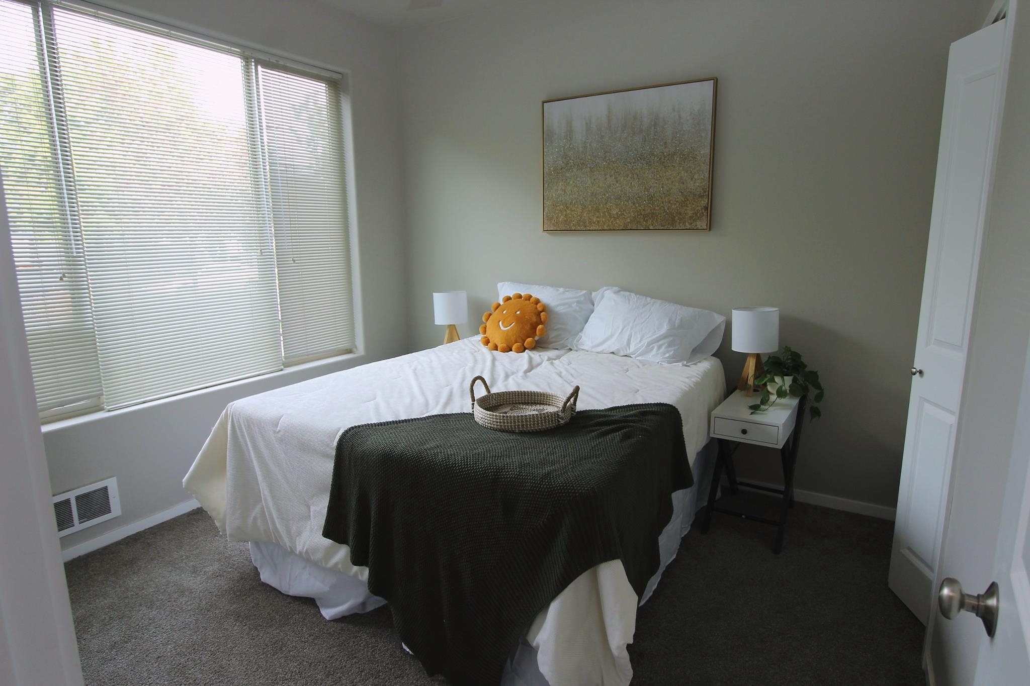 2405 W BRIDGE Ave - Photo 5