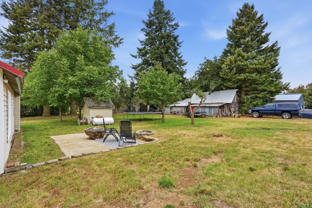 4452 N Swenson Rd - Photo 32