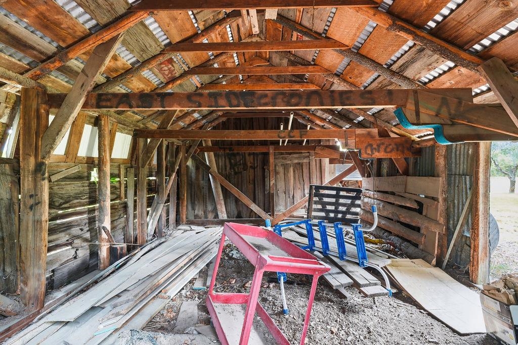 4452 N Swenson Rd - Photo 38