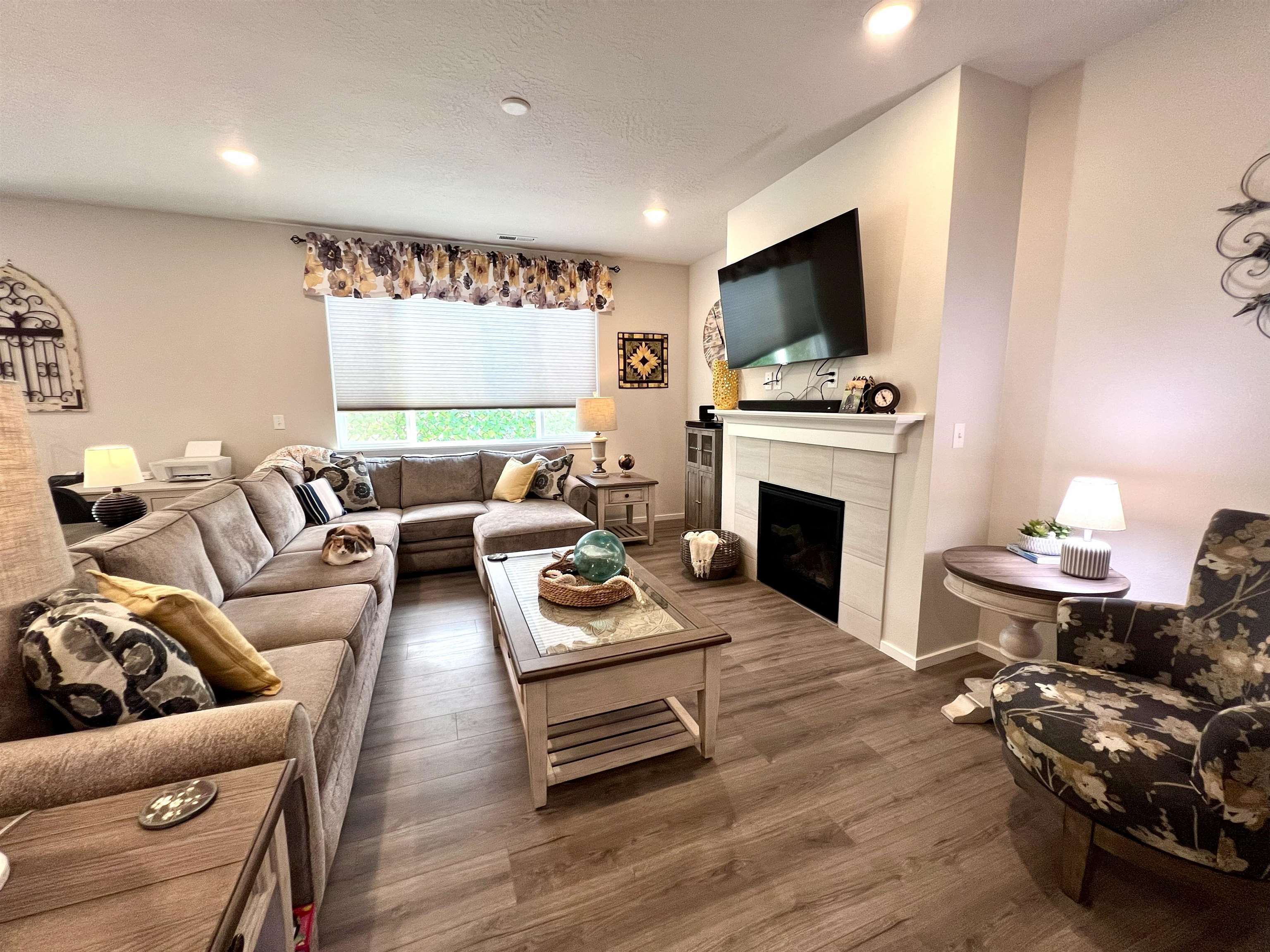 24348 E Goshawk Way - Photo 2