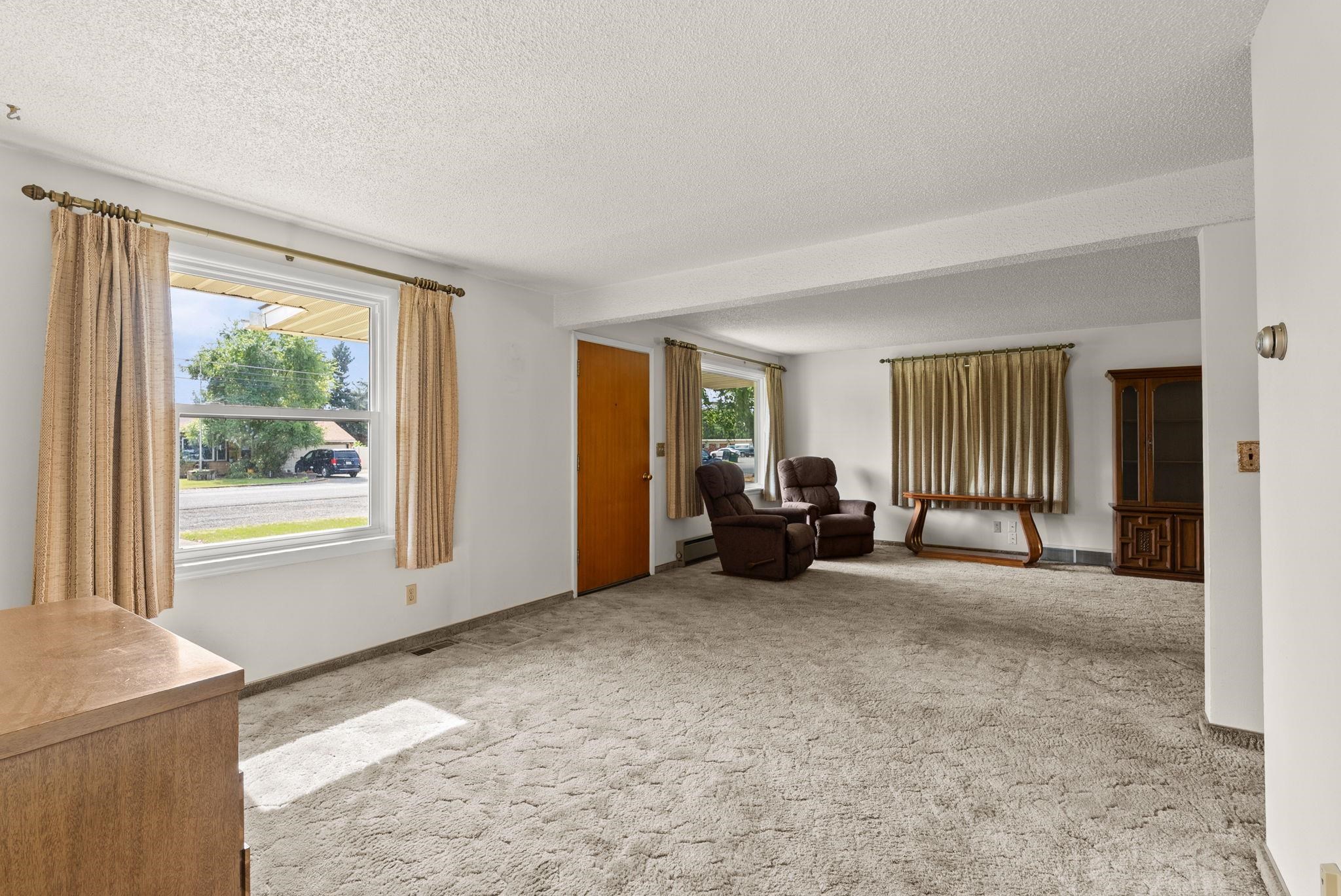 7913 E Indiana Ave - Photo 5