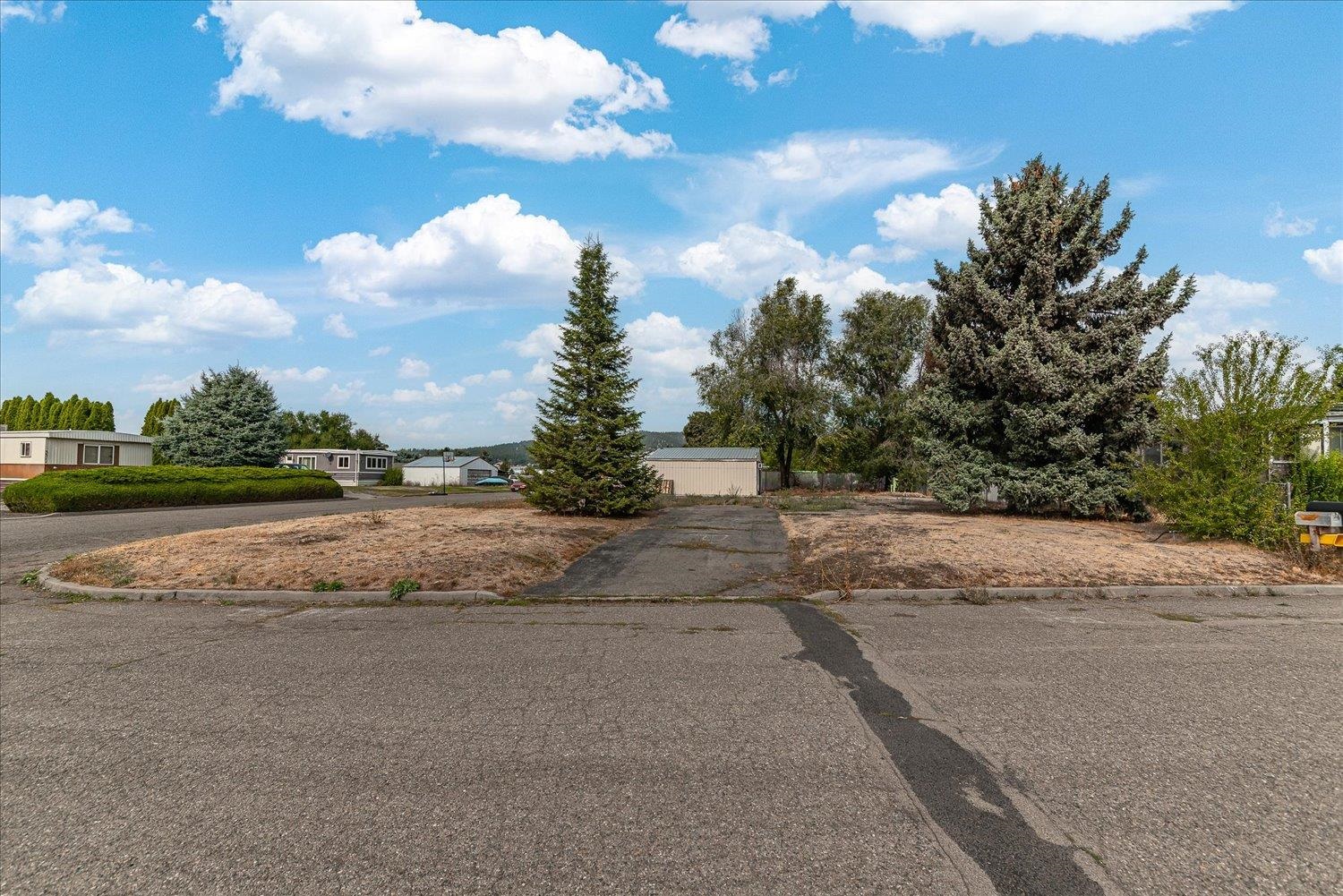 18305 E Liberty Ave - Photo 2