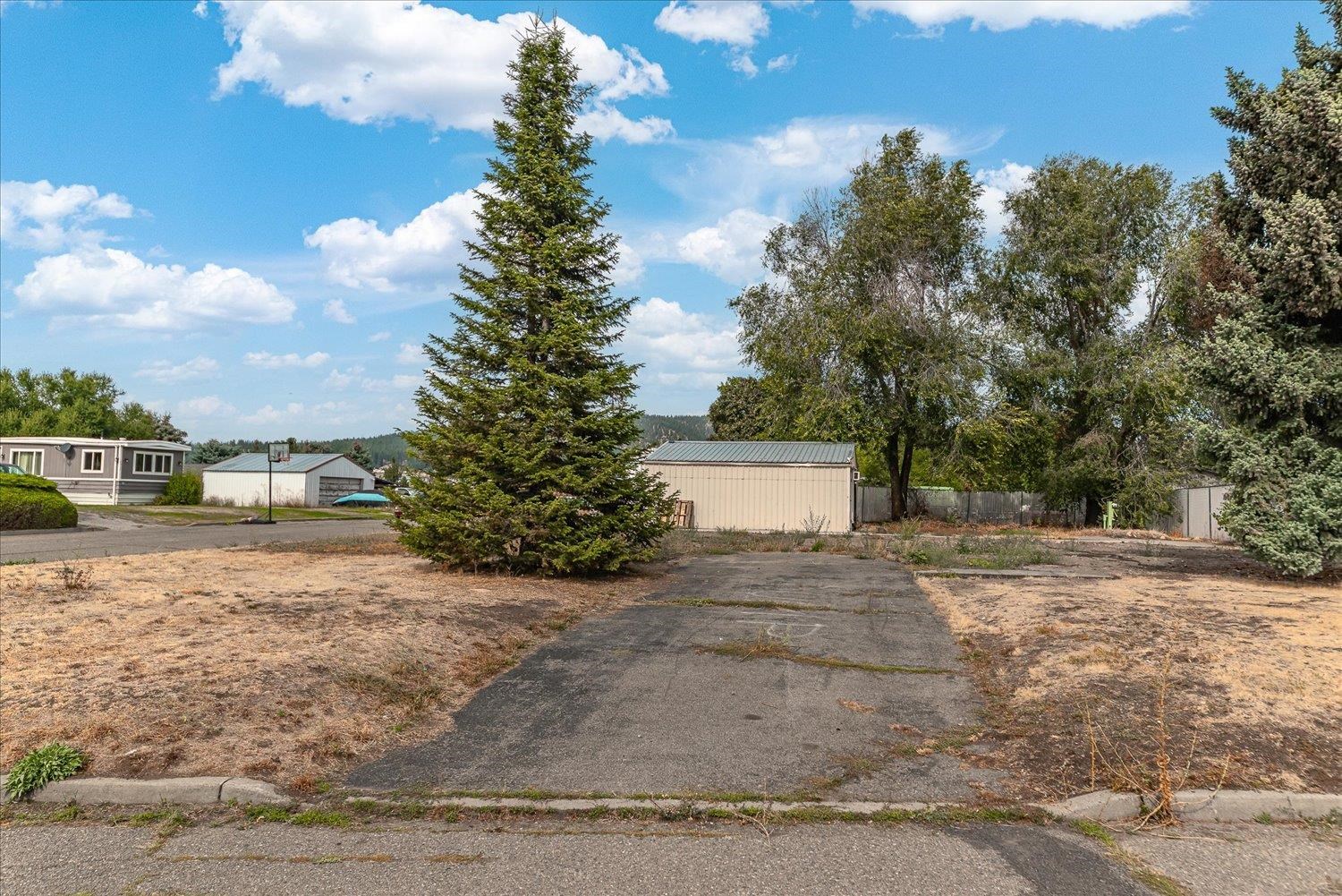 18305 E Liberty Ave - Photo 3