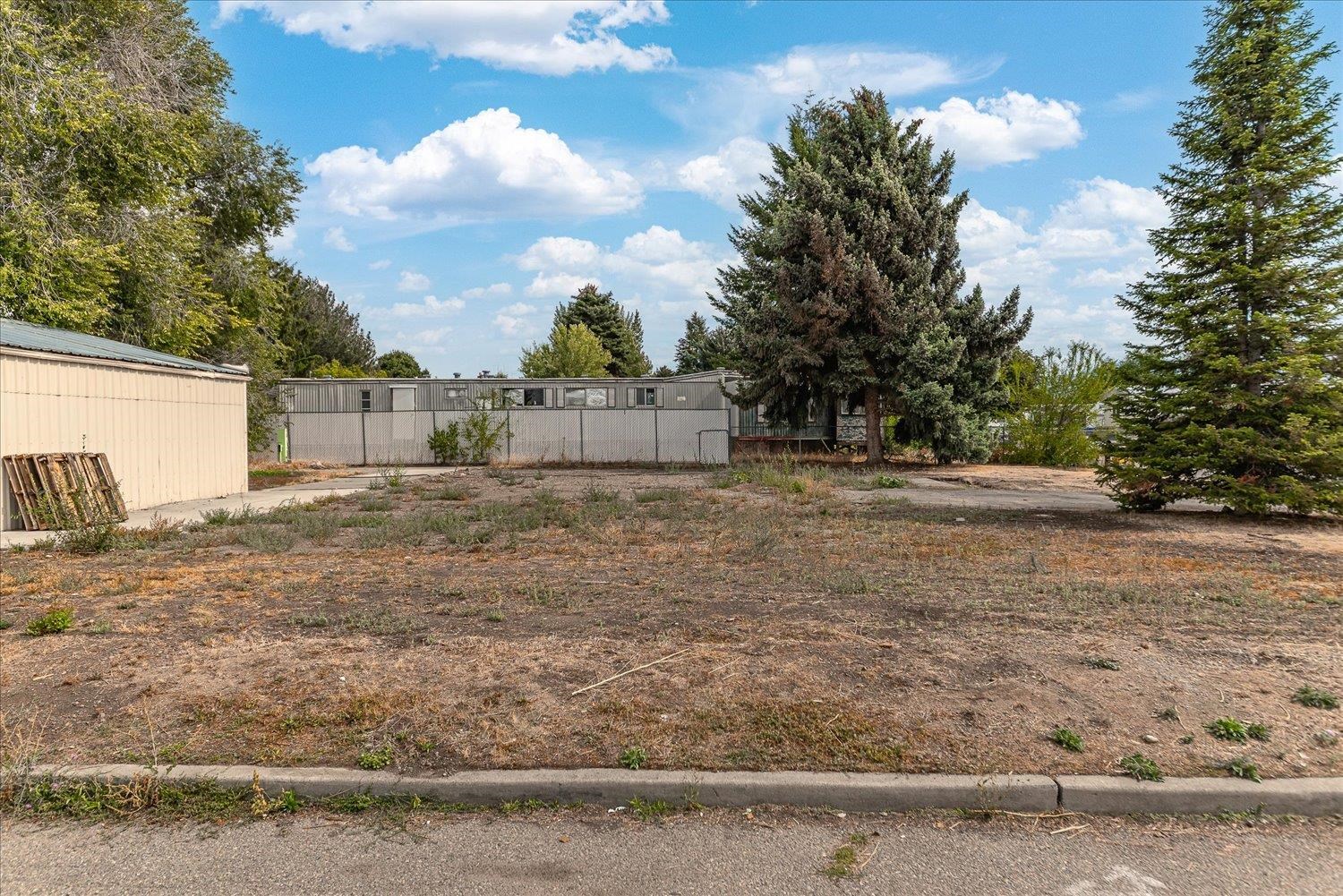 18305 E Liberty Ave - Photo 6