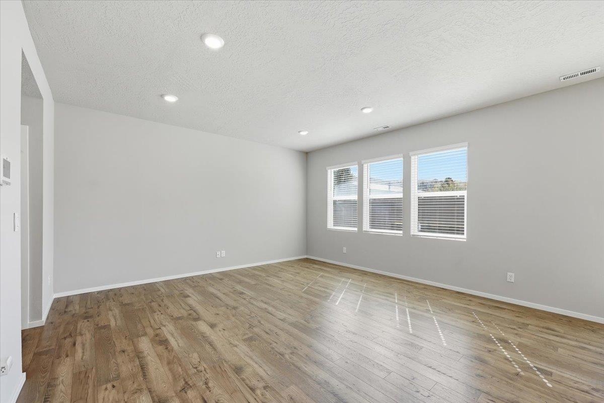 20470 E Legacy Springs Ct - Photo 4