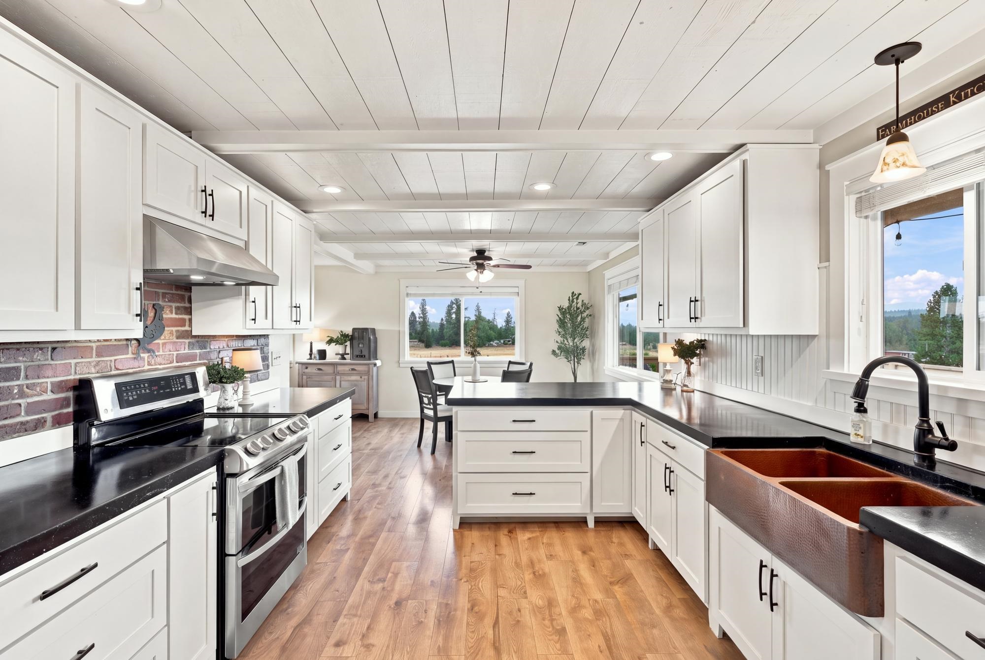 32326 N Elk-Chattaroy Rd - Photo 9