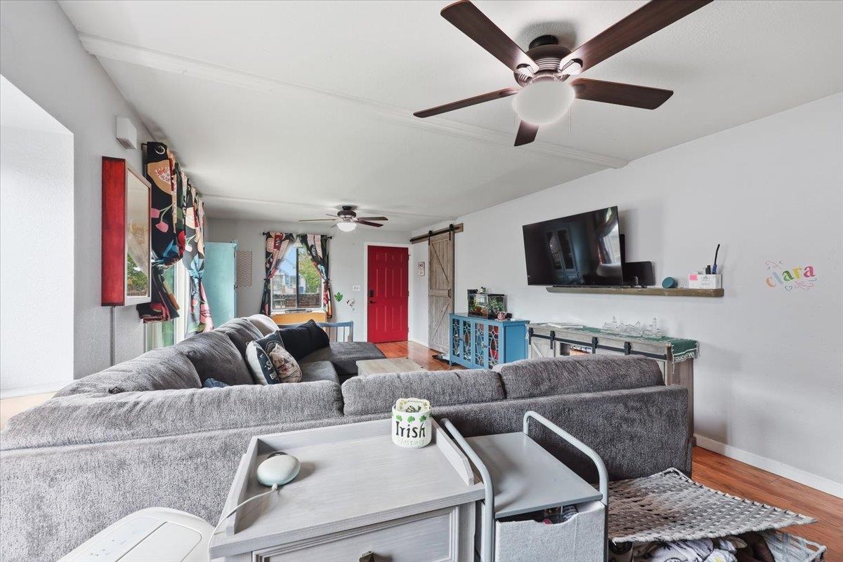 2107 E SINTO Ave - Photo 4