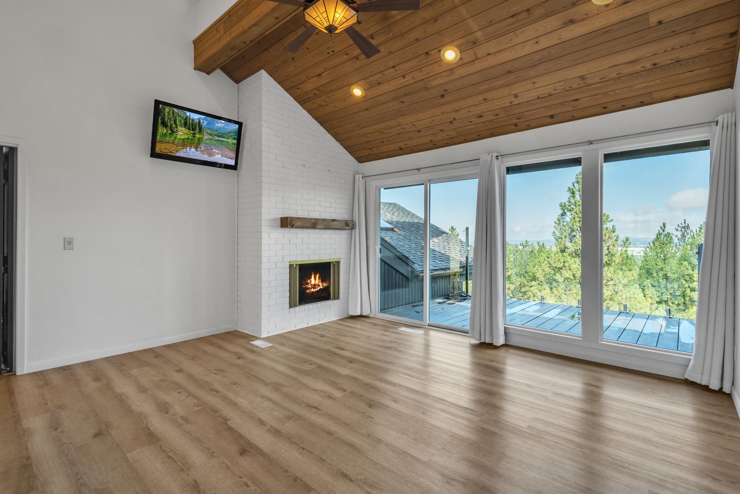 5203 E 16th Ave - Photo 35