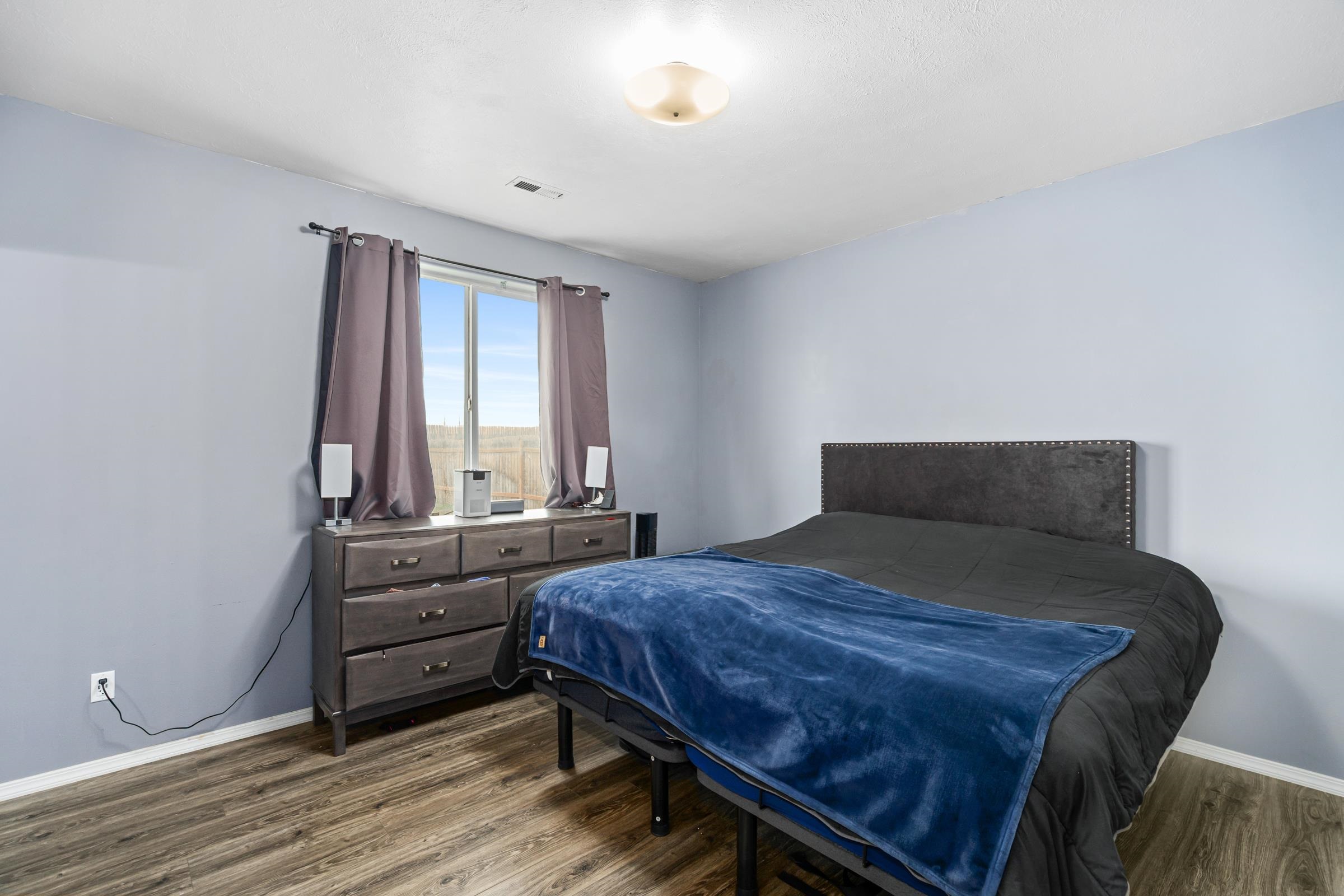 525 S Solar St - Photo 13