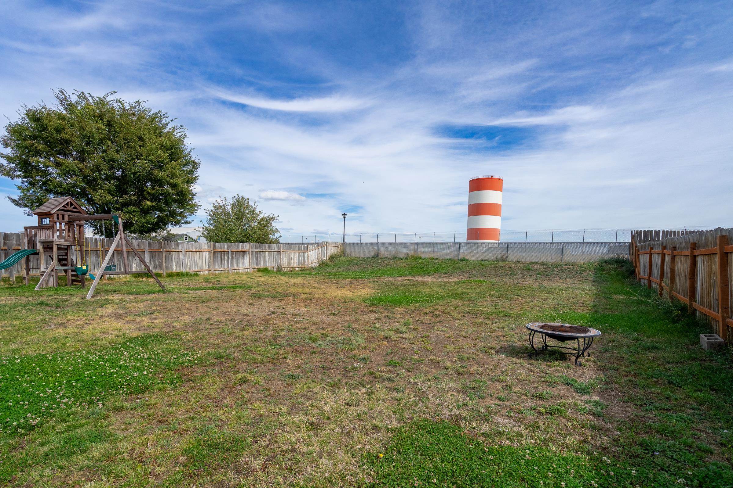 525 S Solar St - Photo 21