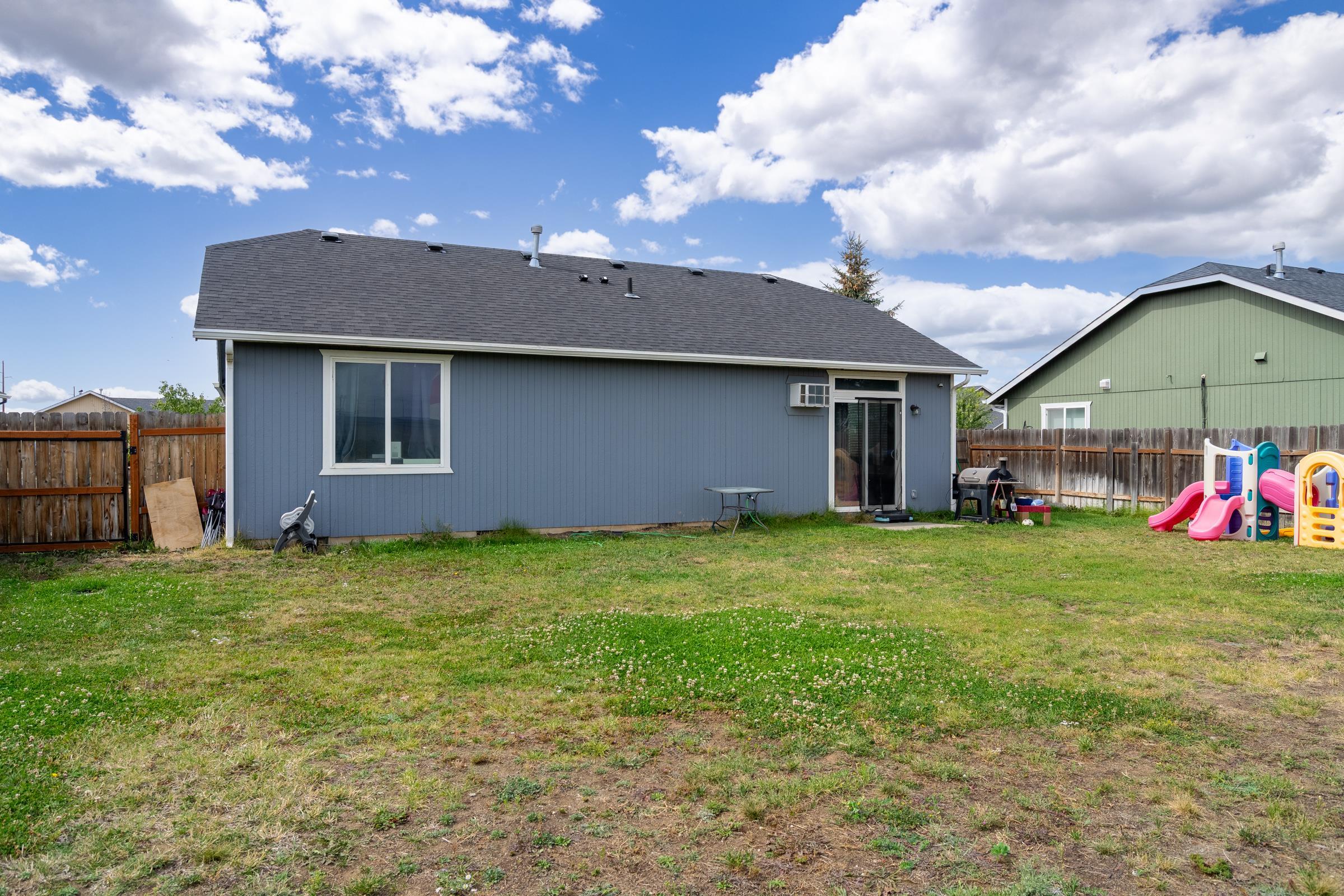 525 S Solar St - Photo 22
