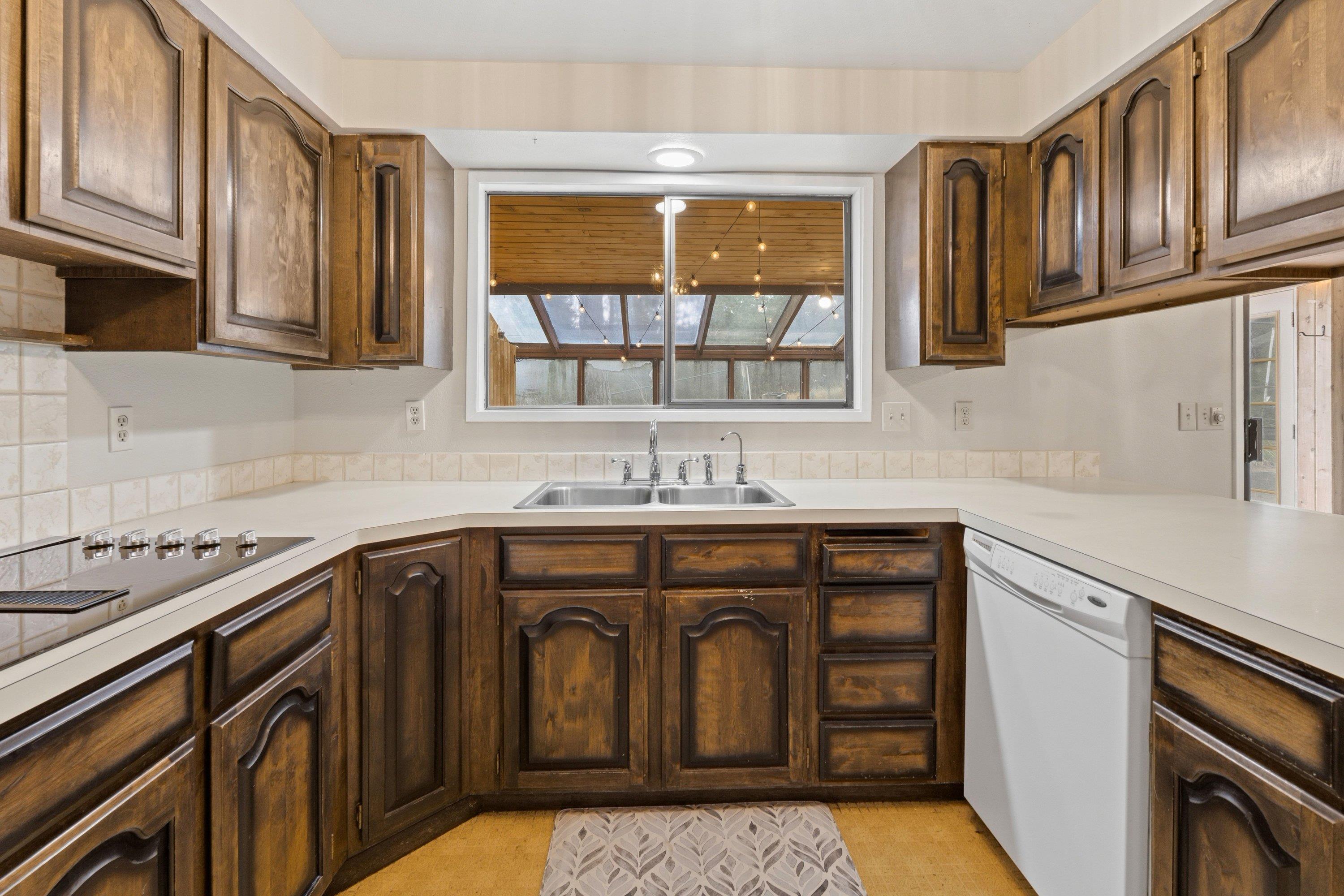 10918 E 50TH Ct - Photo 11