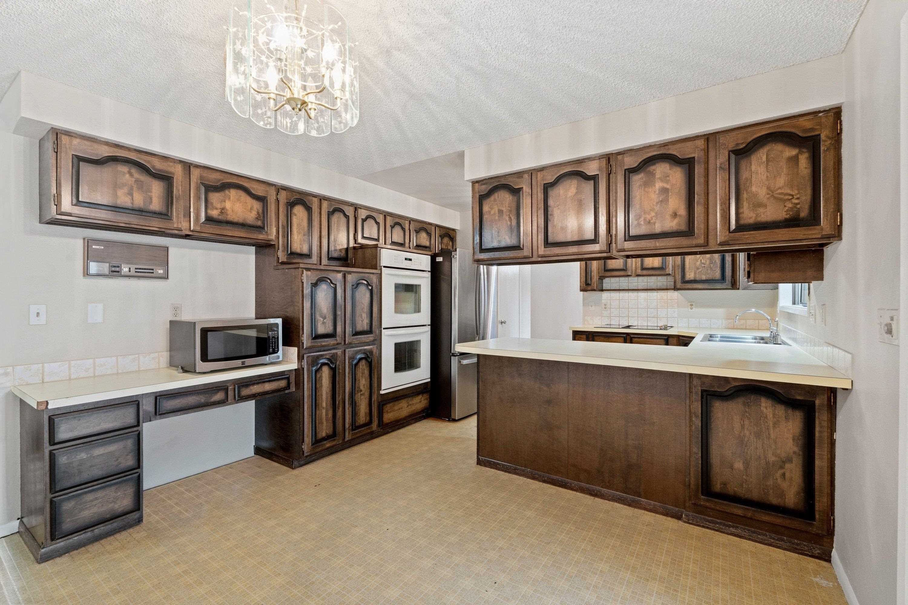 10918 E 50TH Ct - Photo 13