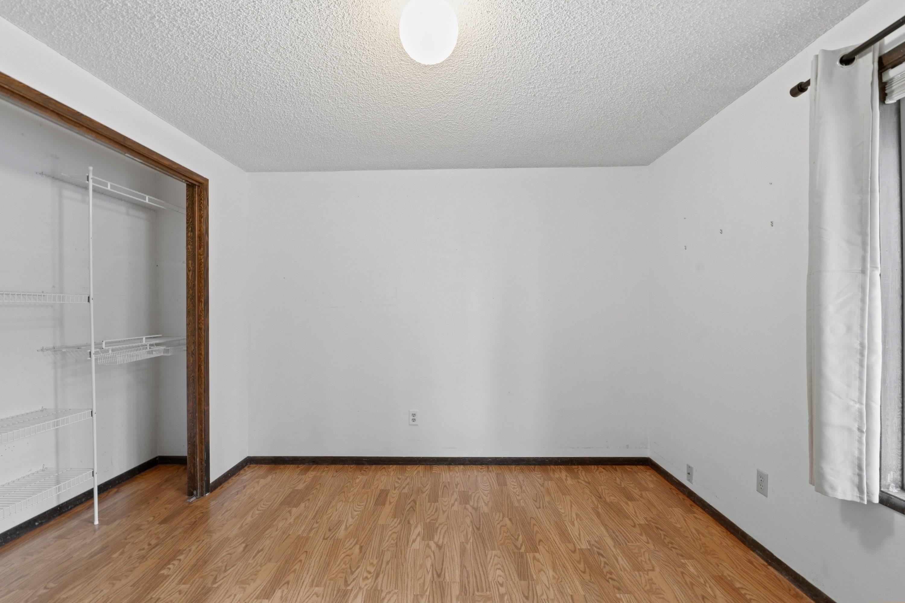 10918 E 50TH Ct - Photo 18