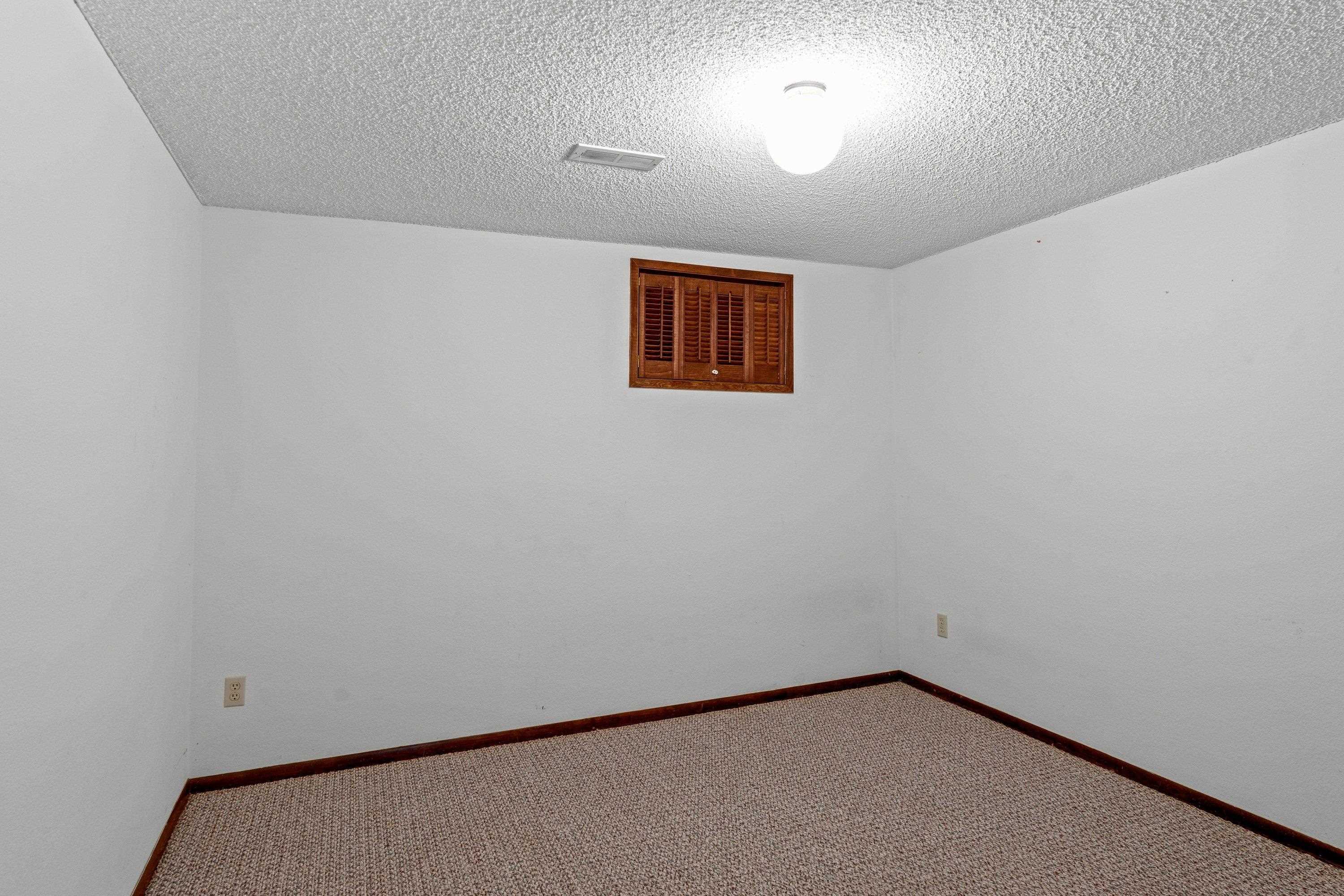10918 E 50TH Ct - Photo 27