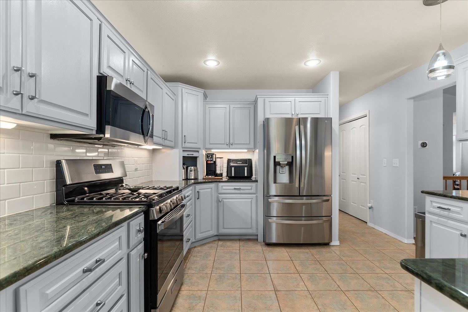 303 W Arrow Ln - Photo 14