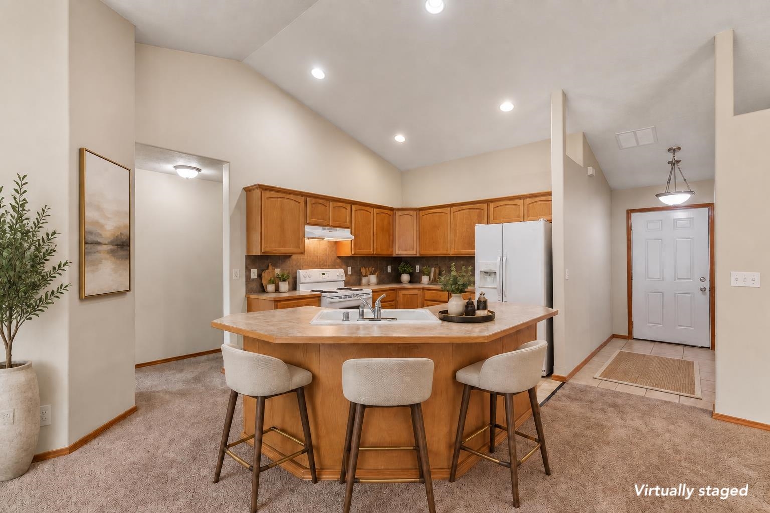 18712 E Augusta Ct - Photo 8
