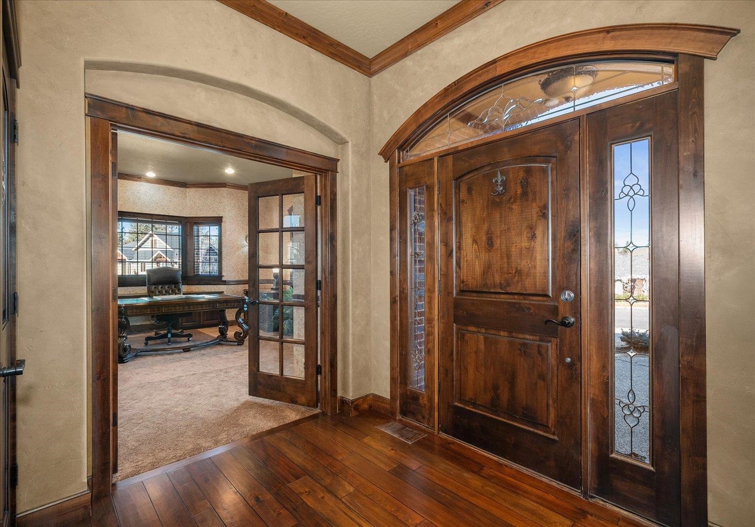 2104 E Cherrytree Ln - Photo 4