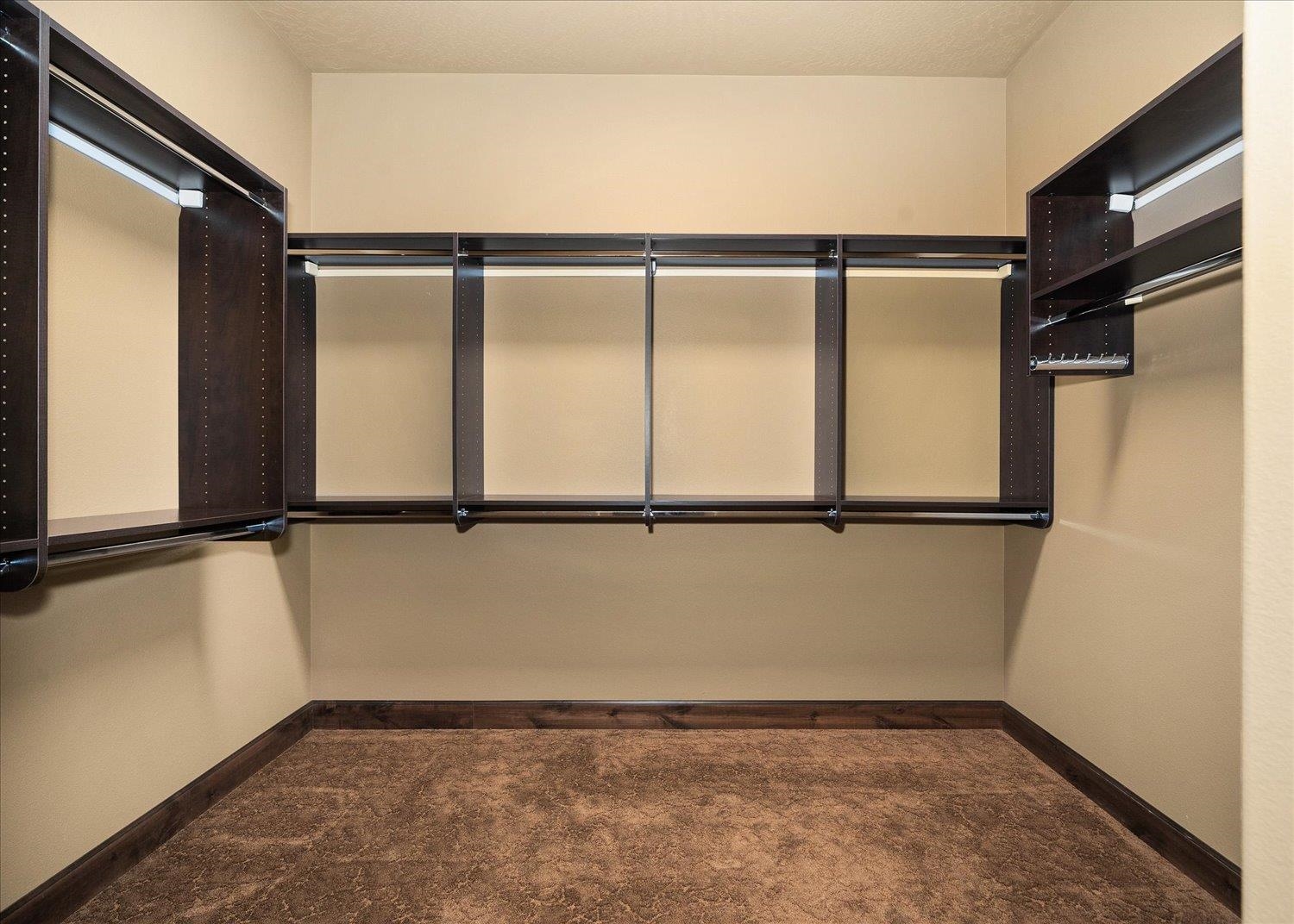 2104 E Cherrytree Ln - Photo 22